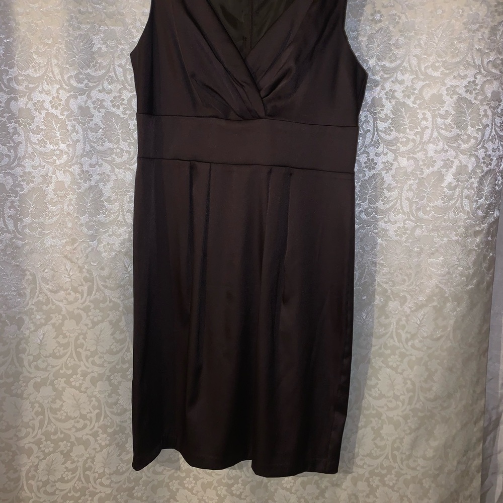 Dress - Picture 5 of 7